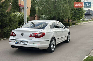 Купе Volkswagen CC / Passat CC 2011 в 