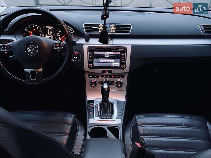 Купе Volkswagen CC / Passat CC 2012 в Львові