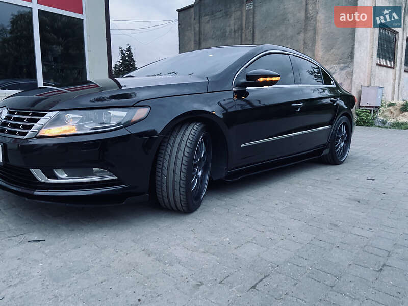 Купе Volkswagen CC / Passat CC 2012 в Львові