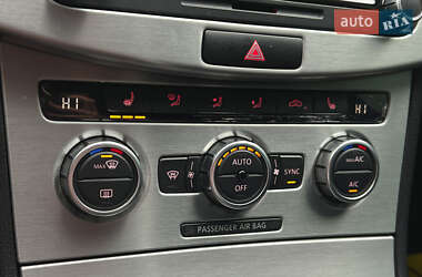 Купе Volkswagen CC / Passat CC 2012 в 