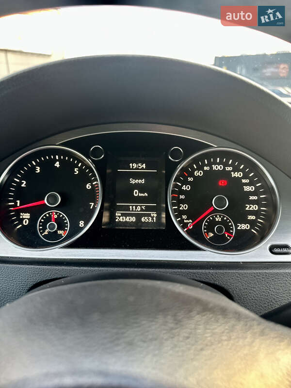 Купе Volkswagen CC / Passat CC 2009 в Києві