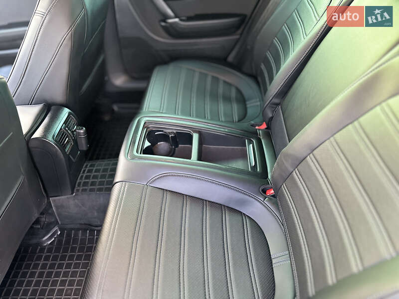 Купе Volkswagen CC / Passat CC 2009 в Києві