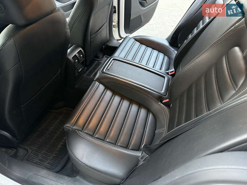 Купе Volkswagen CC / Passat CC 2011 в Киеве