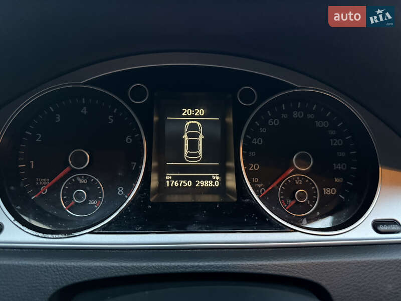 Купе Volkswagen CC / Passat CC 2011 в Киеве