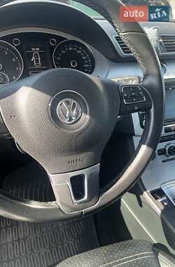 Седан Volkswagen CC / Passat CC 2013 в 