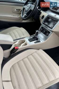 Купе Volkswagen CC / Passat CC 2010 в 