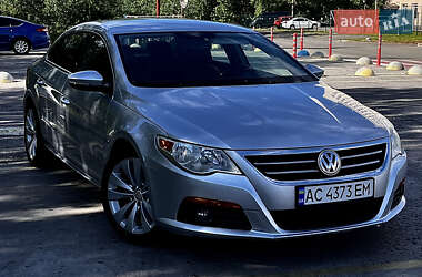 Купе Volkswagen CC / Passat CC 2010 в Киеве
