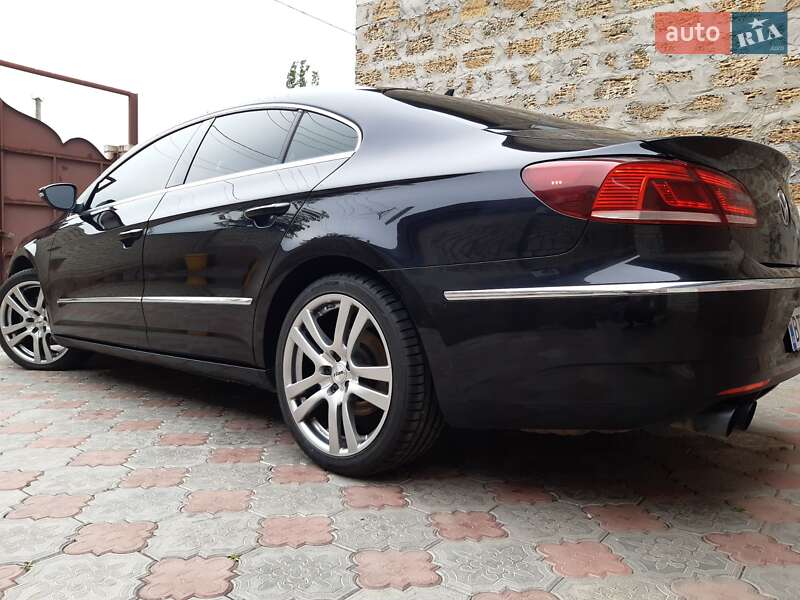 Купе Volkswagen CC / Passat CC 2012 в Херсоне