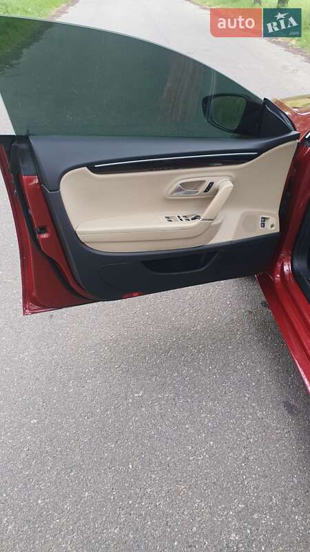 Купе Volkswagen CC / Passat CC 2016 в Переяславі