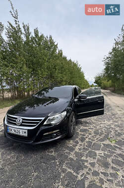 Купе Volkswagen CC / Passat CC 2012 в Дубровице