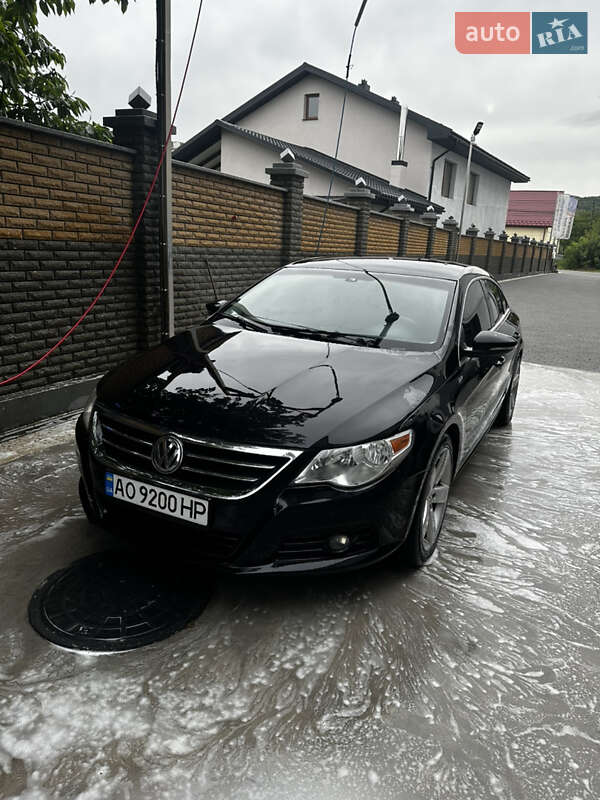 Купе Volkswagen CC / Passat CC 2010 в Тячеве