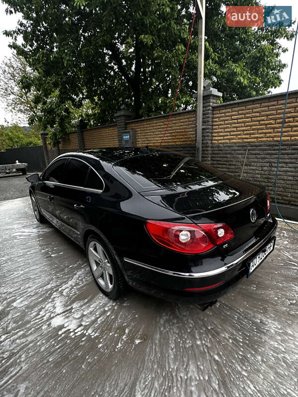Купе Volkswagen CC / Passat CC 2010 в Тячеве