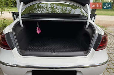 Купе Volkswagen CC / Passat CC 2012 в 