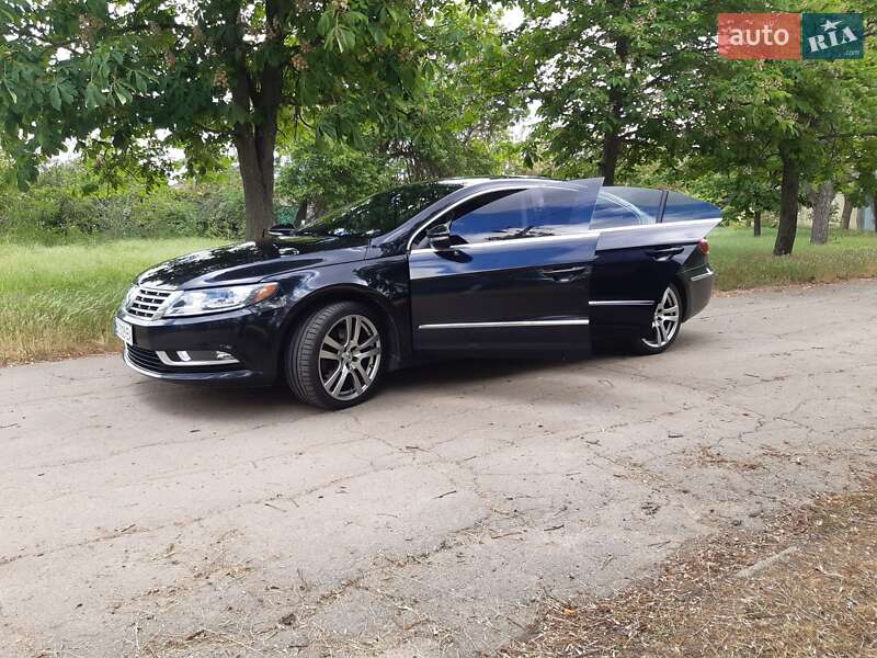 Купе Volkswagen CC / Passat CC 2012 в Херсоне