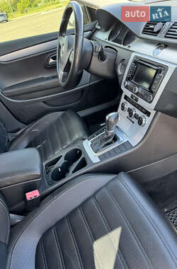Купе Volkswagen CC / Passat CC 2013 в 