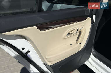 Купе Volkswagen CC / Passat CC 2011 в 
