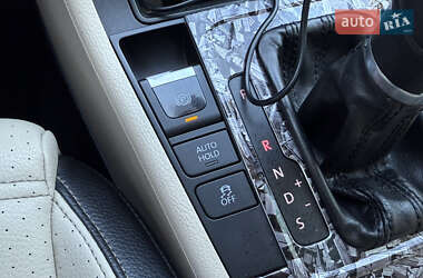 Купе Volkswagen CC / Passat CC 2011 в 