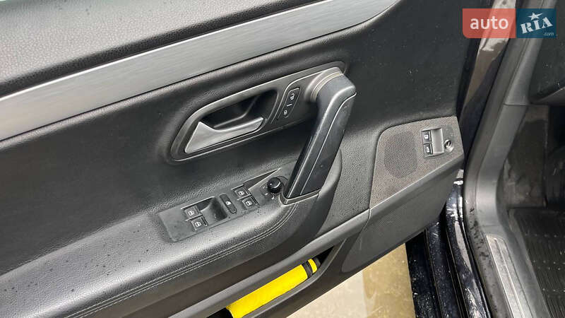 Купе Volkswagen CC / Passat CC 2014 в Киеве