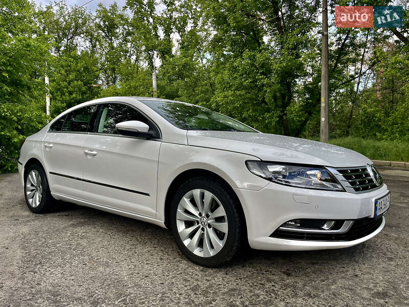 Купе Volkswagen CC / Passat CC 2012 в Киеве