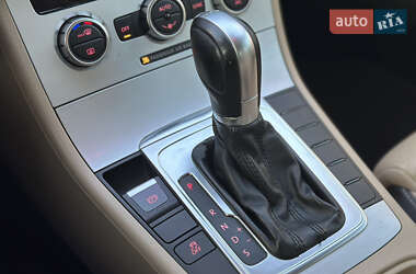 Купе Volkswagen CC / Passat CC 2013 в 