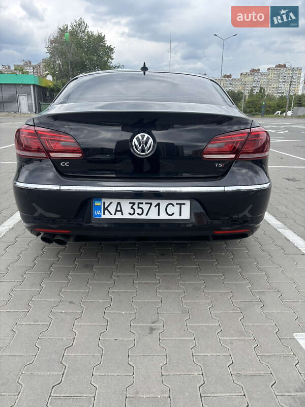 Купе Volkswagen CC / Passat CC 2015 в Киеве