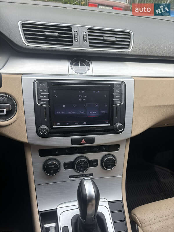 Купе Volkswagen CC / Passat CC 2015 в Киеве