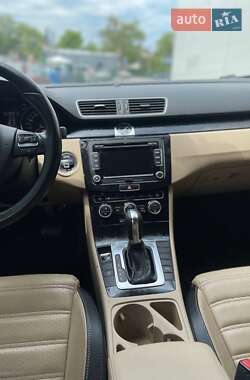 Купе Volkswagen CC / Passat CC 2012 в 