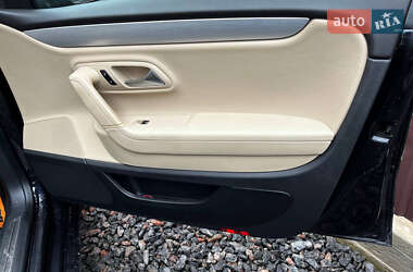 Купе Volkswagen CC / Passat CC 2012 в 