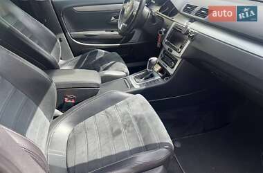 Купе Volkswagen CC / Passat CC 2011 в 