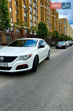 Купе Volkswagen CC / Passat CC 2011 в 