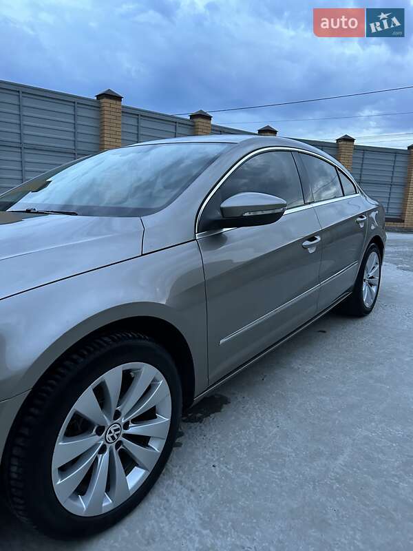 Купе Volkswagen CC / Passat CC 2013 в Кропивницькому
