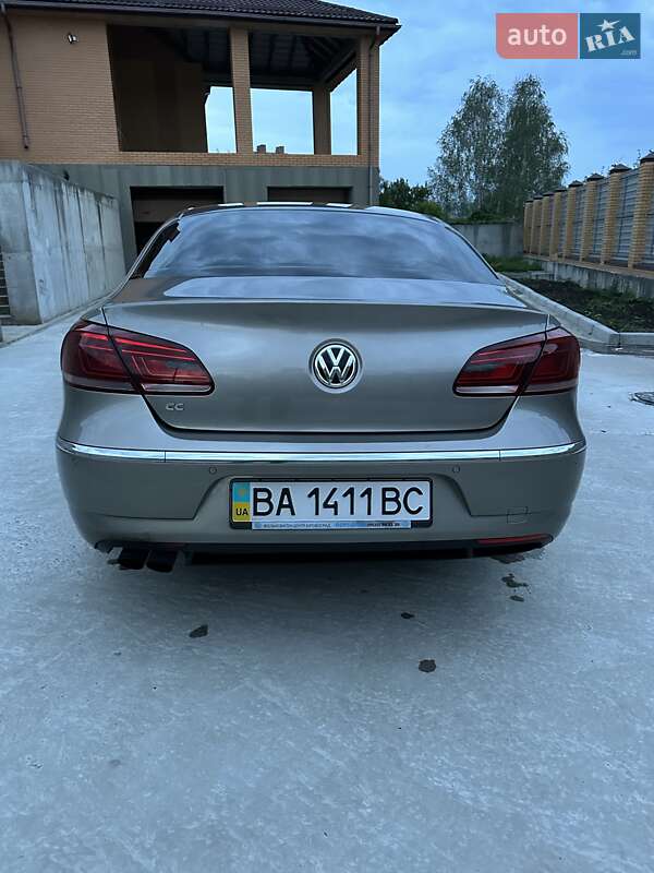 Купе Volkswagen CC / Passat CC 2013 в Кропивницькому