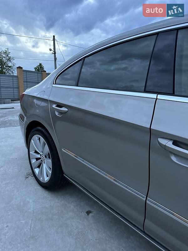 Купе Volkswagen CC / Passat CC 2013 в Кропивницькому
