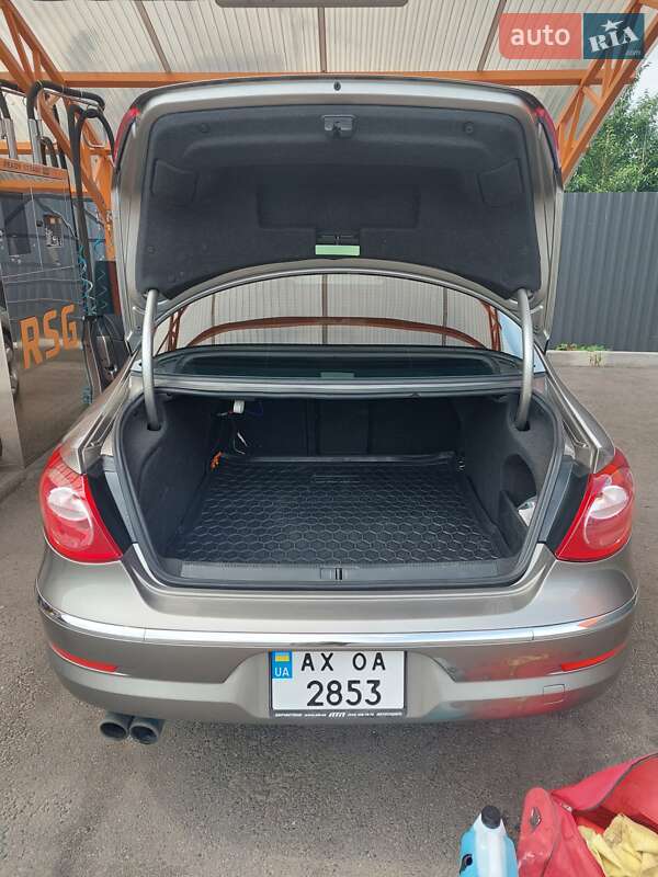 Купе Volkswagen CC / Passat CC 2011 в Харькове