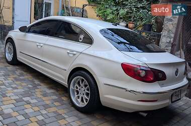 Купе Volkswagen CC / Passat CC 2011 в 