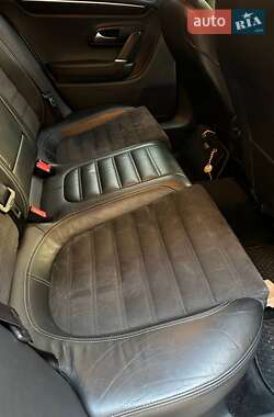 Купе Volkswagen CC / Passat CC 2012 в 