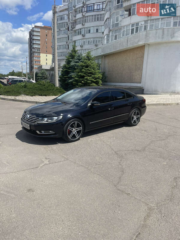 Купе Volkswagen CC / Passat CC 2013 в Миколаєві