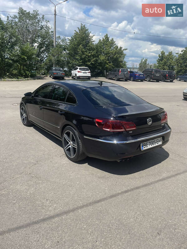 Купе Volkswagen CC / Passat CC 2013 в Миколаєві