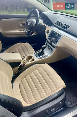 Купе Volkswagen CC / Passat CC 2014 в 