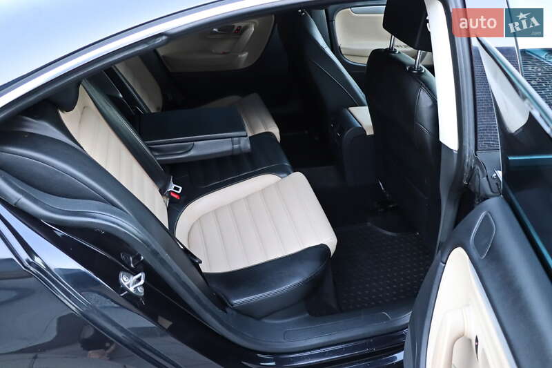 Купе Volkswagen CC / Passat CC 2013 в Кременчуге