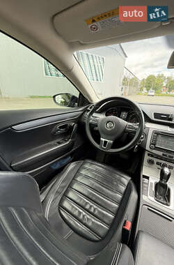 Купе Volkswagen CC / Passat CC 2012 в 