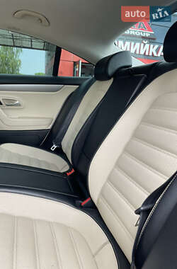 Купе Volkswagen CC / Passat CC 2011 в 