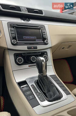 Купе Volkswagen CC / Passat CC 2011 в 