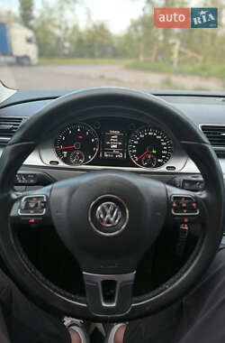 Купе Volkswagen CC / Passat CC 2012 в 