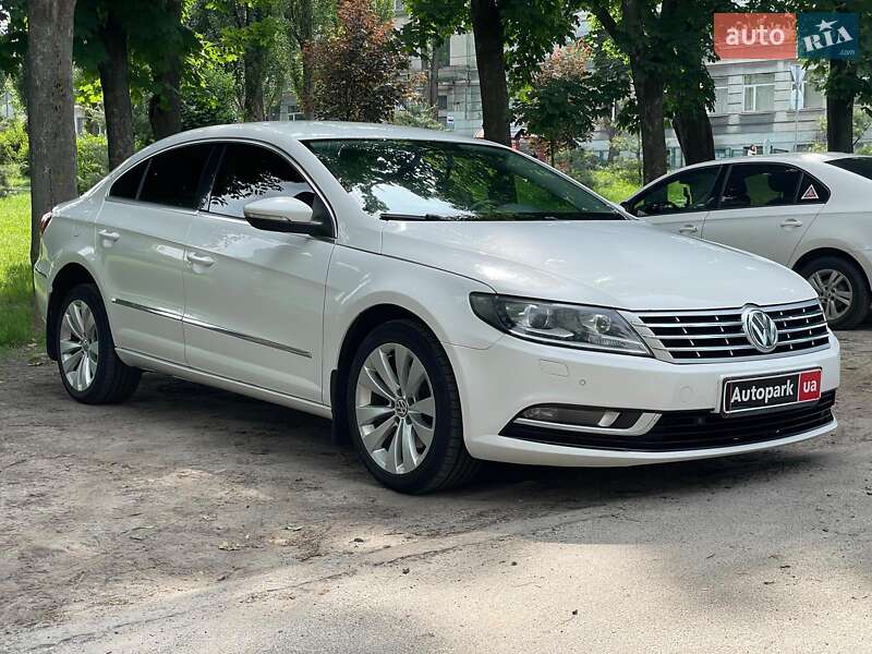 Купе Volkswagen CC / Passat CC 2013 в Киеве