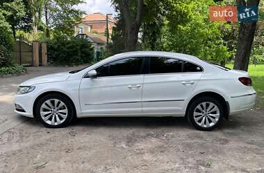 Купе Volkswagen CC / Passat CC 2013 в 