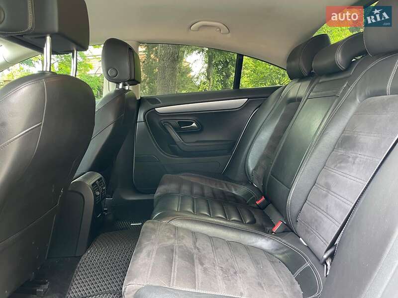 Купе Volkswagen CC / Passat CC 2013 в Киеве