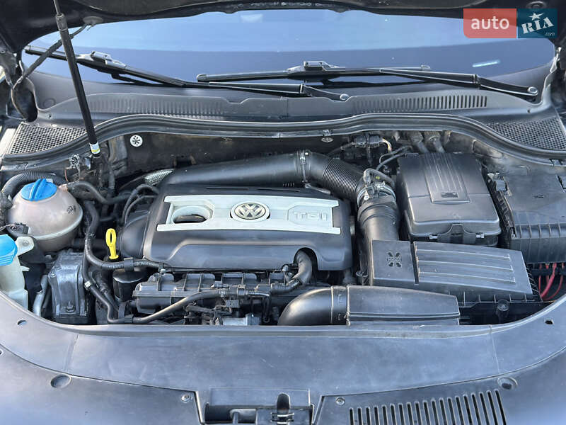 Купе Volkswagen CC / Passat CC 2013 в Ізмаїлі