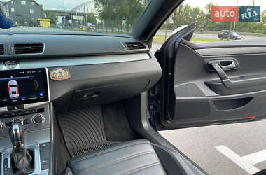 Купе Volkswagen CC / Passat CC 2012 в 