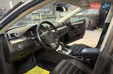Купе Volkswagen CC / Passat CC 2012 в 